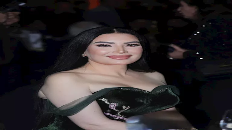عبير صبري بإطلالة ناعمة.. كيف نسقتها؟