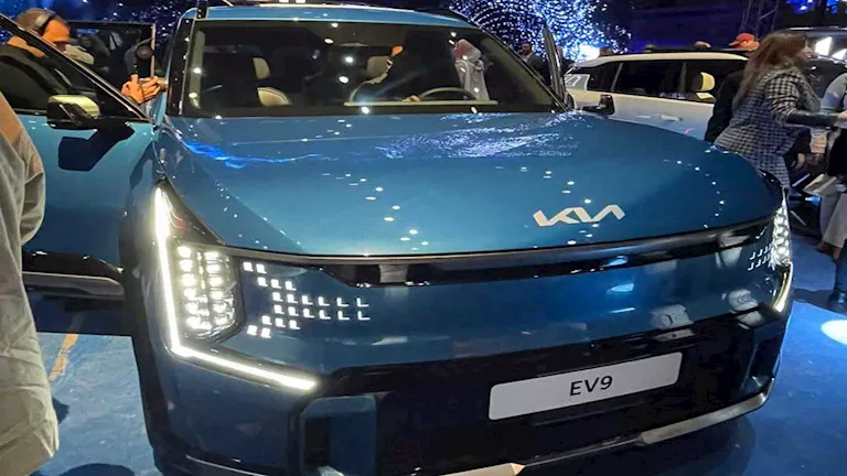 كيا تطلق EV9 الكهربائية سباعية المقاعد لأول مرة في مصر.. أسعار وتفاصيل