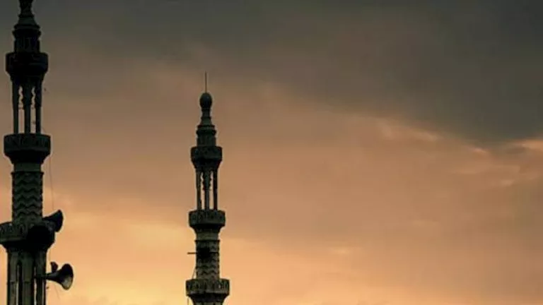 موعد أذان وصلاة المغرب اليوم الخميس 11 ديسمبر.. ودعاء بعد ختم الصلاة