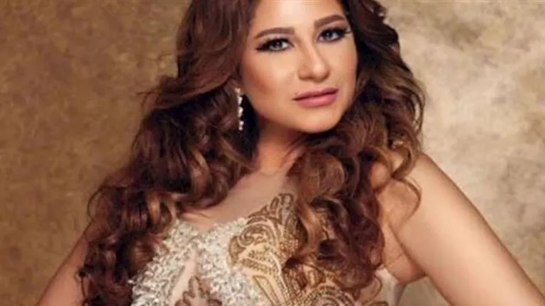 بعد إصابتها في ذراعها.. إنجي شرف تكشف تطورات حالتها الصحية