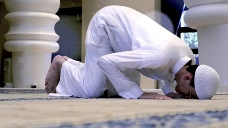 موعد أذان وصلاة العشاء اليوم الأحد 14 ديسمبر.. ودعاء بعد ختم الصلاة