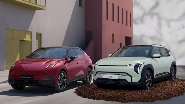 “سباق القوة الكهربائية”.. كيا EV3 الكورية تواجه لينك آند كو 02 الصينية