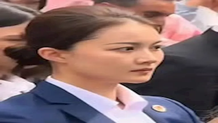 معلومات عن الحارسة الصينية التي ظهرت مع زوجة ماكرون؟