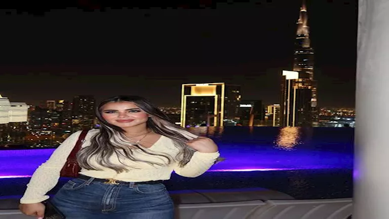 10 صور لزوجة إمام عاشور وتعليقها على بكائه أثناء السلام الوطني