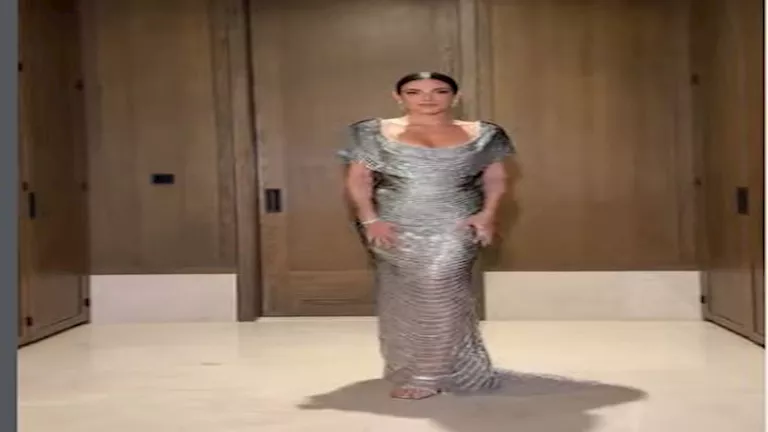 فستان رزان جمال بمهرجان البحر الأحمر بالسعودية