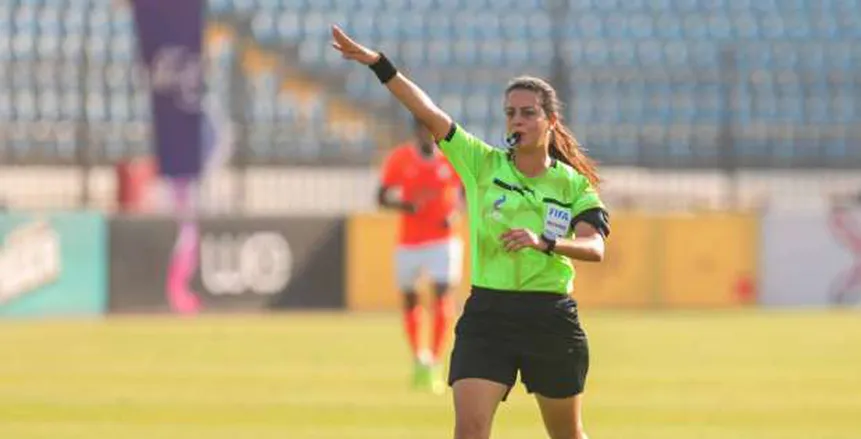 فيفا يرشح شاهندة المغربي لتحكيم مباريات مونديال السيدات بالبرازيل