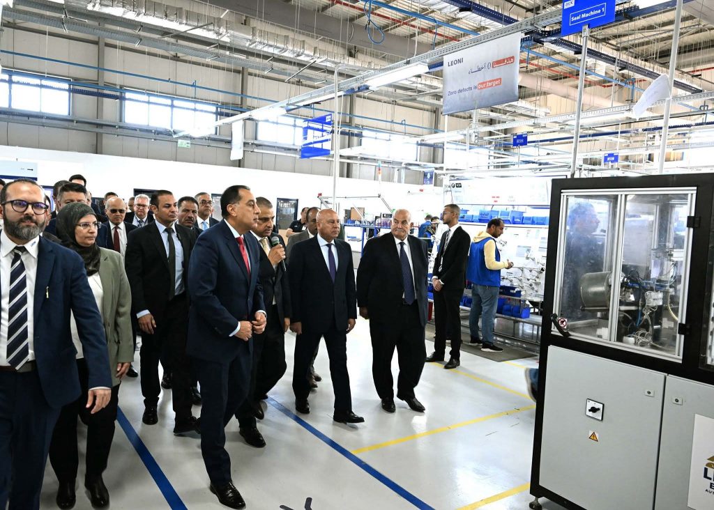 رئيس الوزراء يفتتح مصنع «ليوني مصر» لضفائر السيارات بمدينة بدر – النيل 24