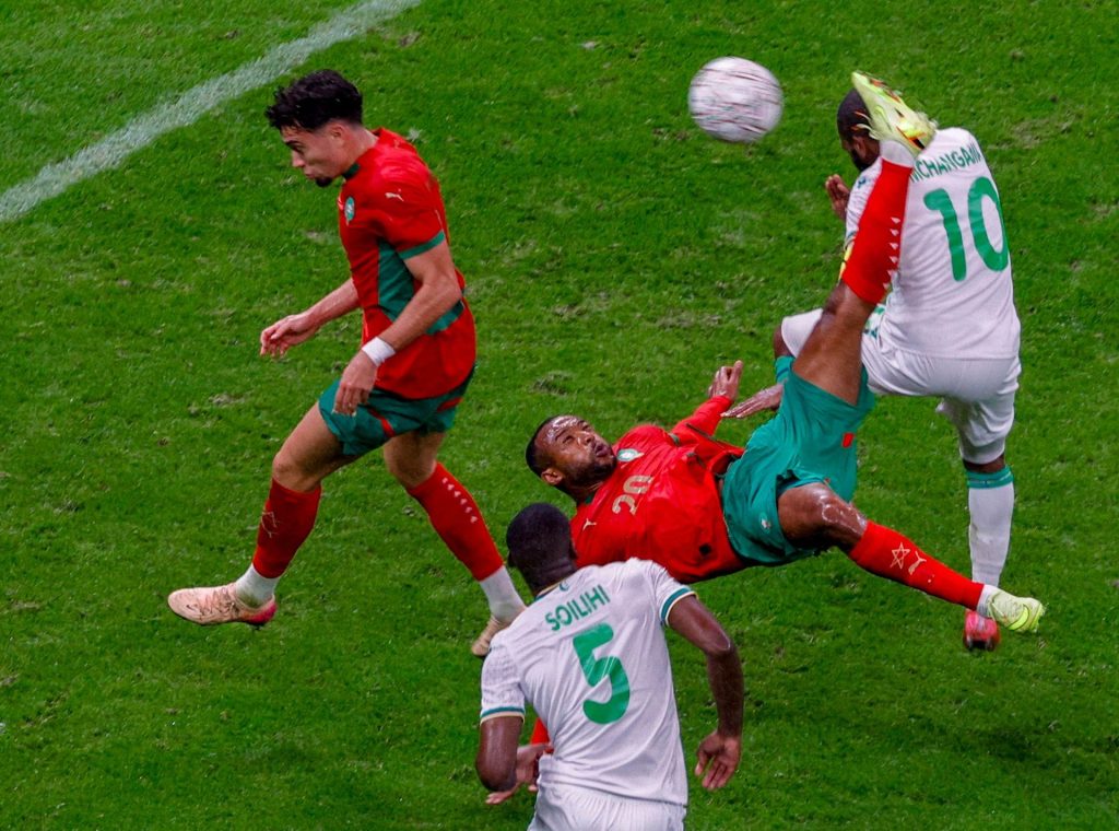 كيف أصبح المغربي أيوب الكعبي ملك الأهداف المقصية؟