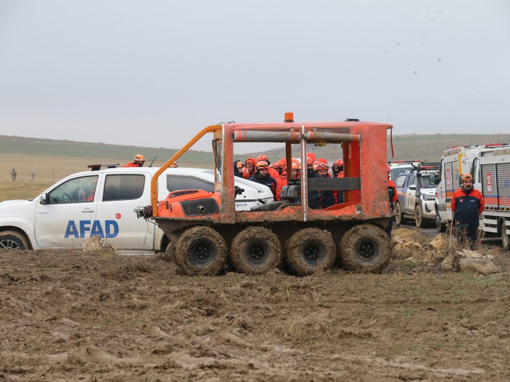 الطائرة الليبية المنكوبة.. تحقيقات مكثفة وبدء تحليل الصندوقين الأسودين