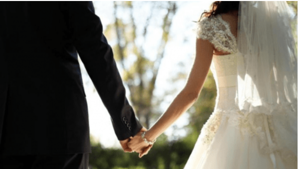 الدليل الكامل للتخطيط لحفل الزفاف للأزواج العصريين