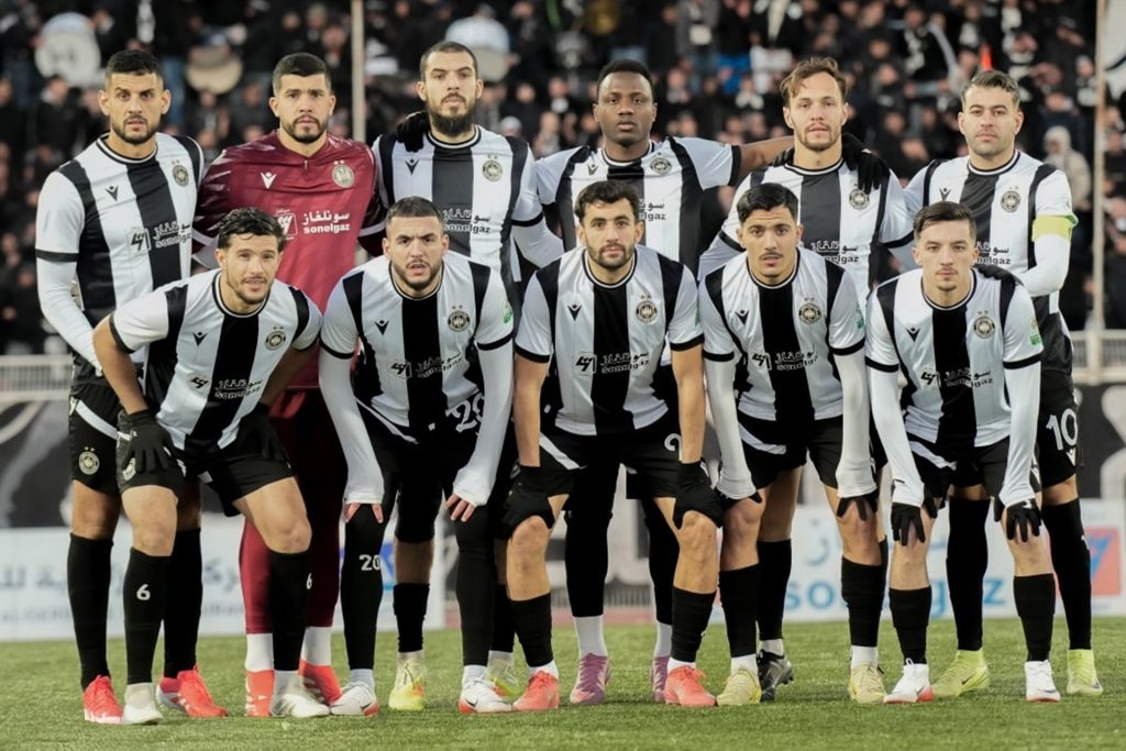 وفاق سطيف الجزائري.. من منصات التتويج إلى شبح الهبوط