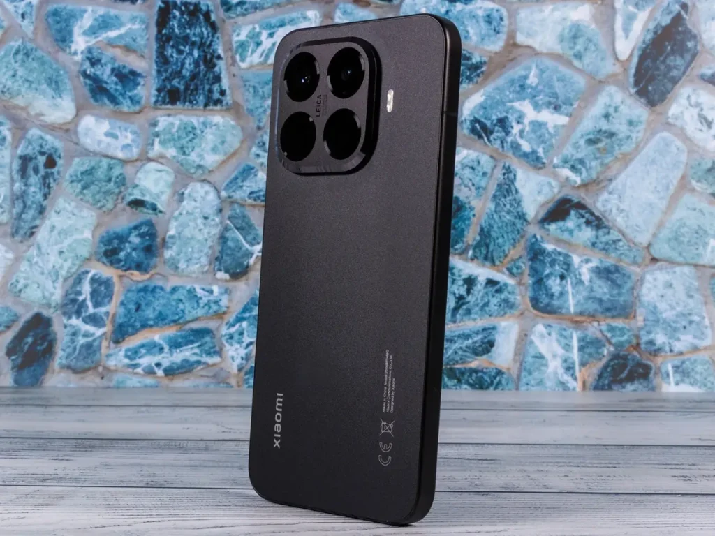 تحديث HyperOS 3 يصل لهواتف Xiaomi 15 مع إصلاحات للكاميرا والأمان