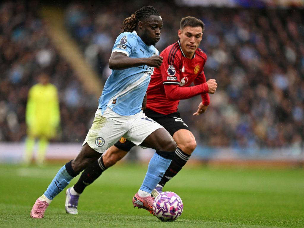 ديربي مانشستر بين يونايتد والسيتي.. الموعد والتشكيلتان المتوقعتان والقنوات الناقلة