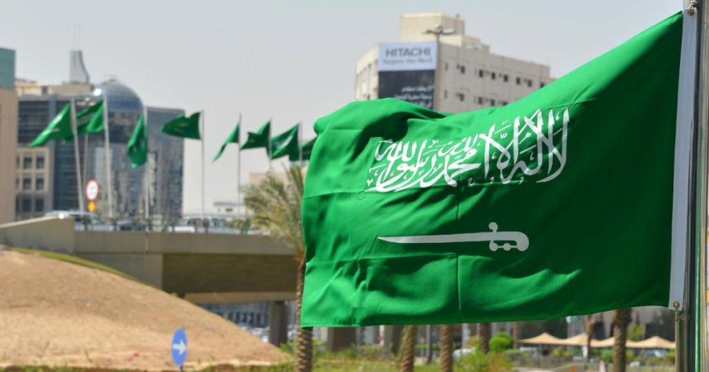 مع آفاق نمو قوية.. “فيتش” تثبت تصنيف السعودية عند “+A”