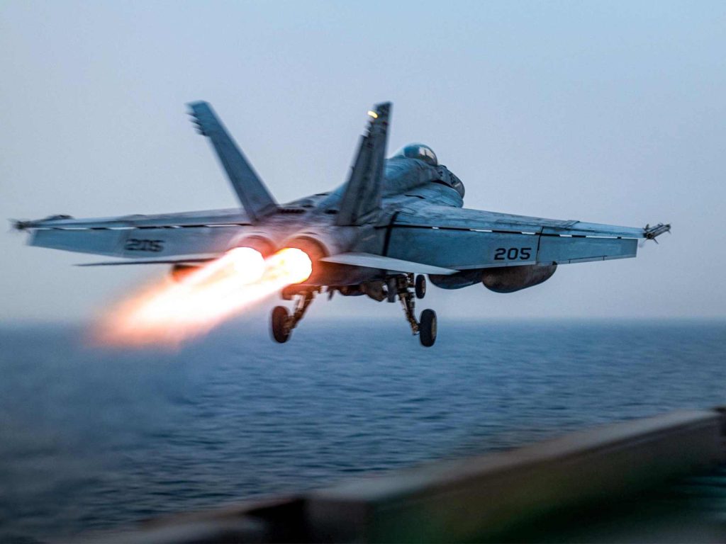 عام واحد من “نيران” ترامب يعادل سنوات بايدن الأربع