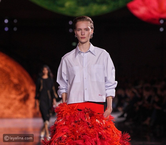 التنانير المزينة بالريش: أبرز صيحات الموضة لعام 2026