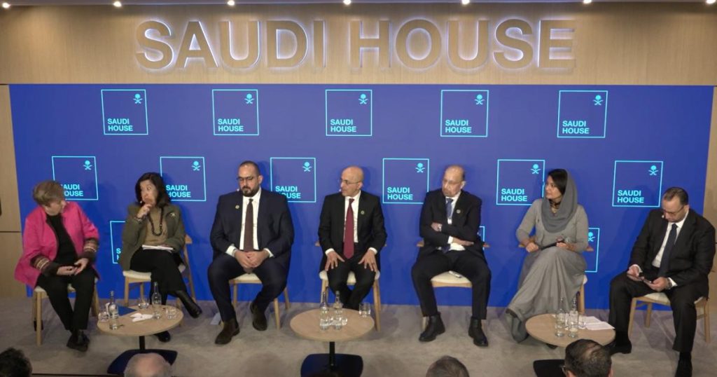 الجدعان: الانضباط المالي أساس نجاح إصلاحات السعودية