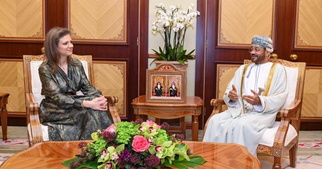 وزيرة مجرية تزور عُمان وتبحث تعزيز التعاون البيئي