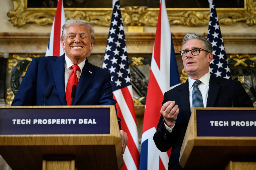 “حماقة كبرى”.. ترامب يعلق على تسليم بريطانيا جزر تشاغوس لموريشيوس