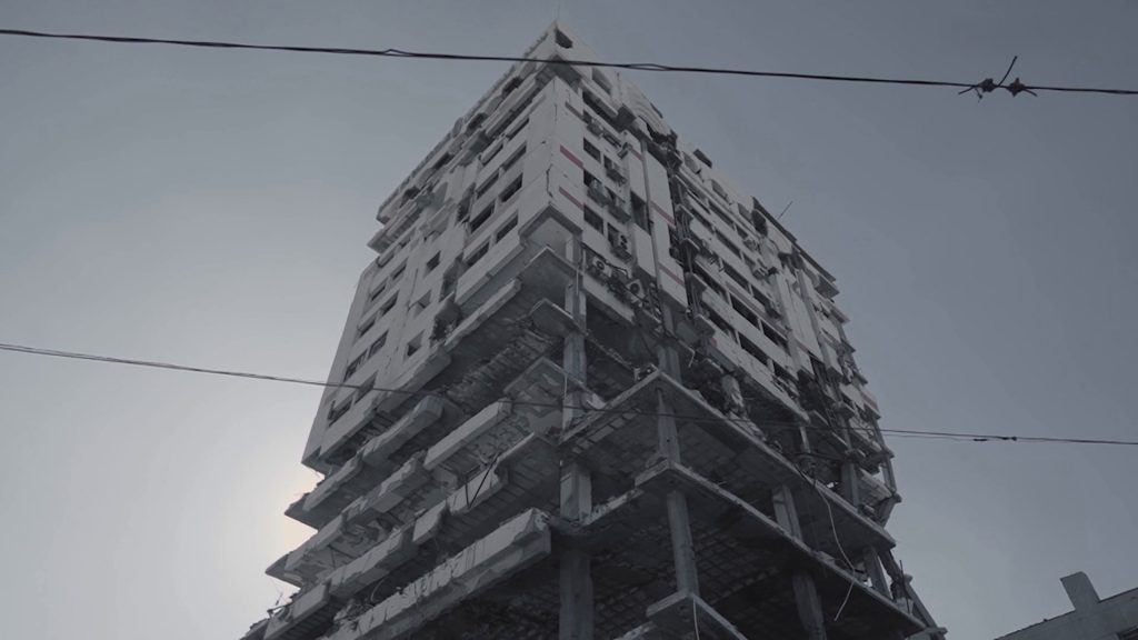 الموت تحت الأسقف المتصدعة.. شبح الانهيارات يلاحق سكان غزة