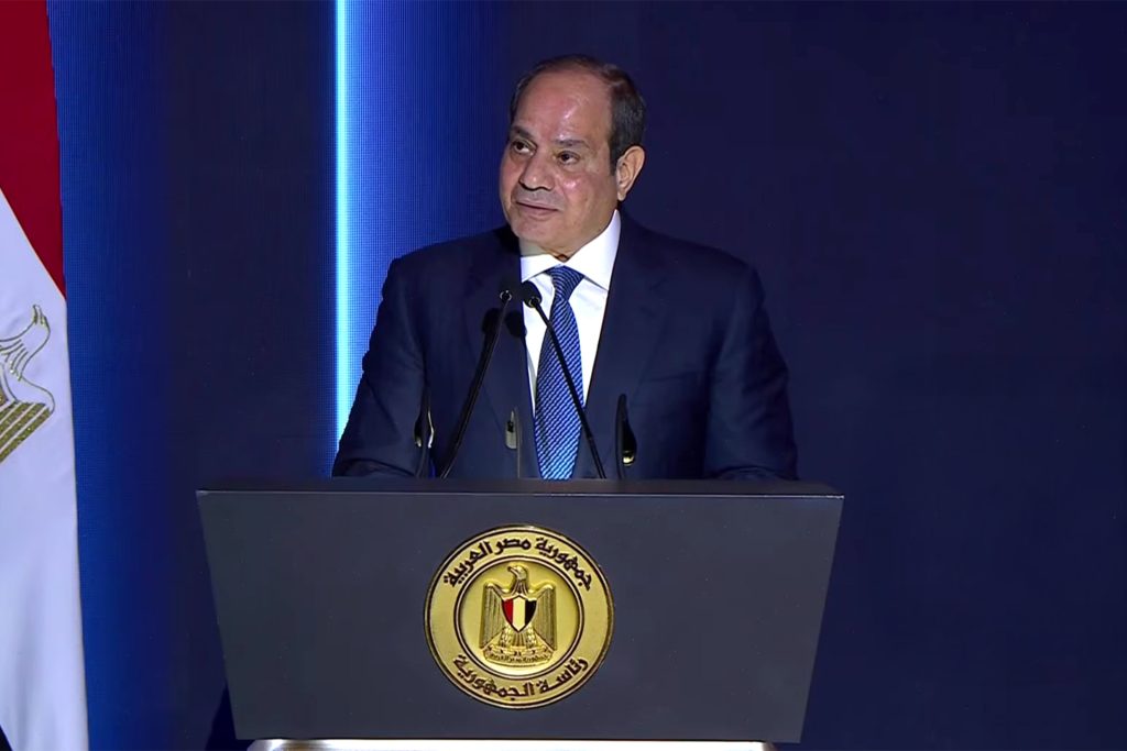 السيسي “يترحم” على مرسي ويعتبر المليشيات أداة لتدمير الدول