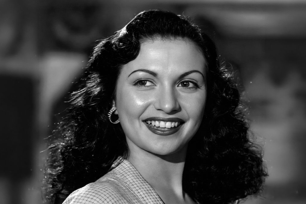 “عفريتة” السينما المصرية.. رحيل “كيتي” نجمة الاستعراض في زمن إسماعيل يس