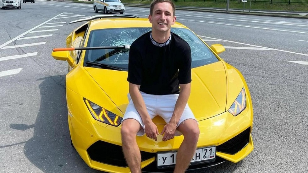 50 ألف دولار مقابل استعادته.. مدون روسي يقع ضحية الاحتيال بعد اختراق حسابه